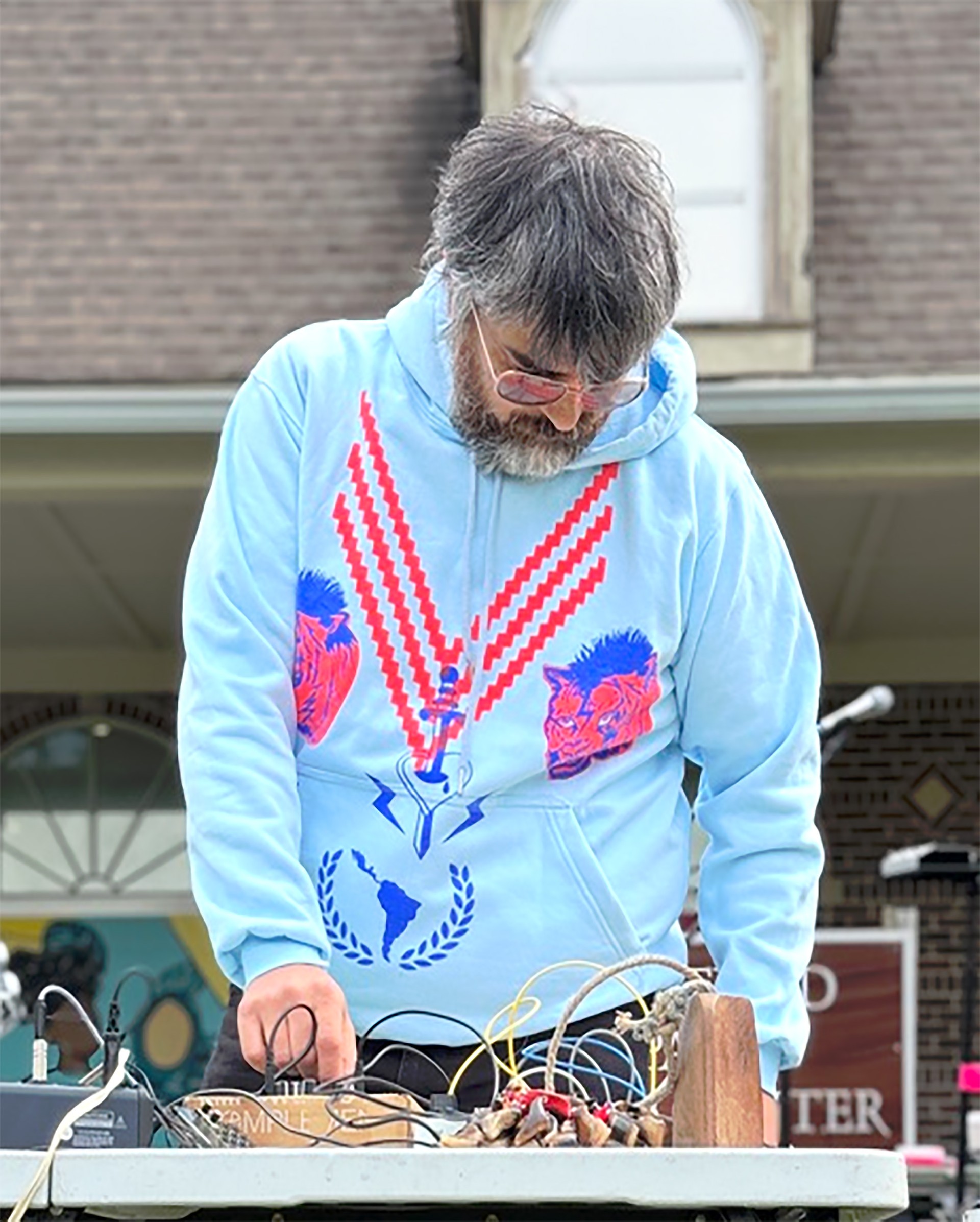 Juan William Chávez photo